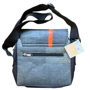 Conserve India Handmade Recycled Plastic HRP Zippered Crossbody Bag Gray NWT